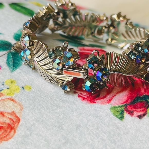 CROWN TRIFARI | Vtg | Blue Aurora Borealis (AB) Crystals Rhinestones 7" Bracelet - Picture 6 of 14